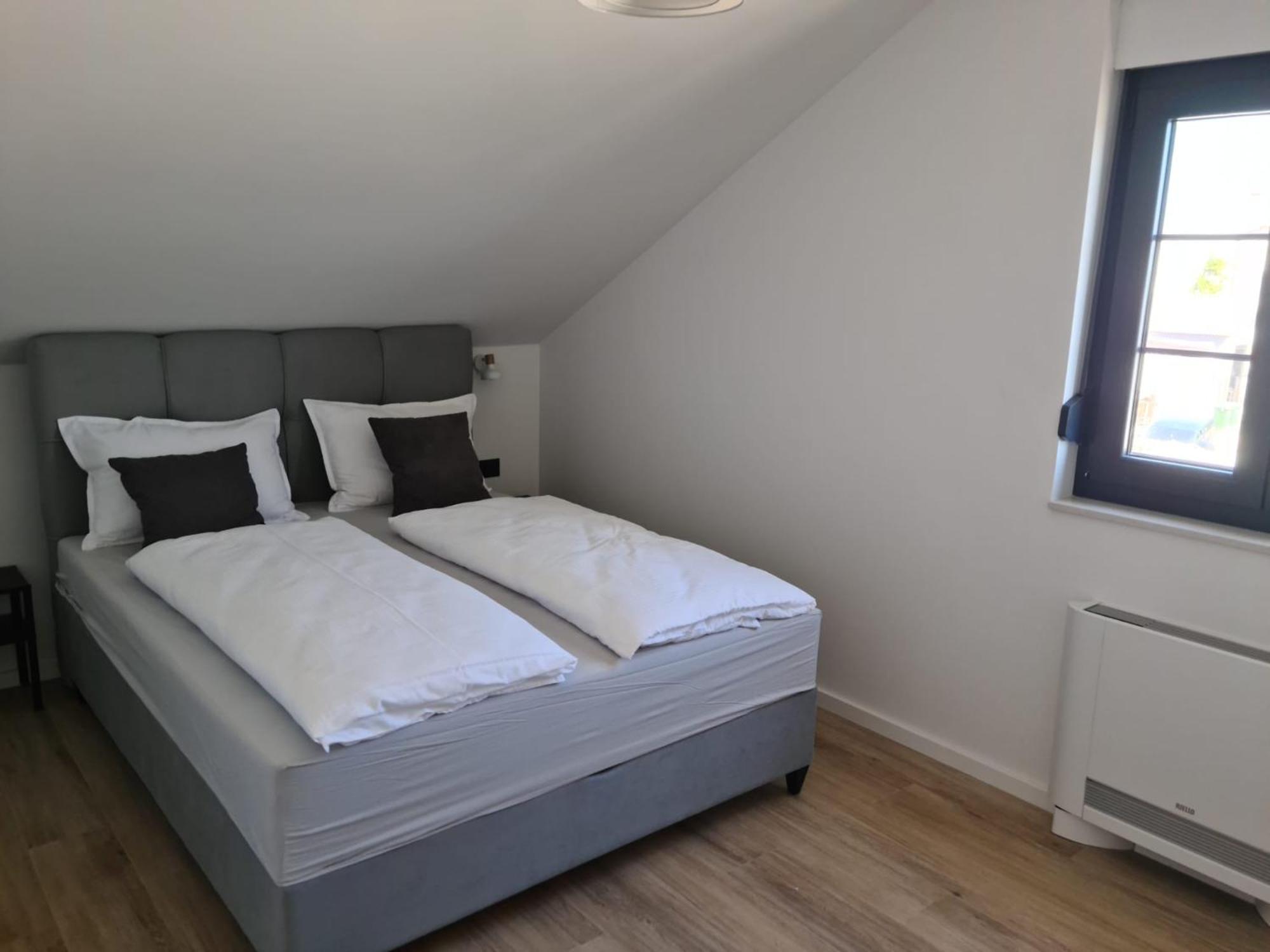 Appartments Akrapovic Vrsi Cameră foto